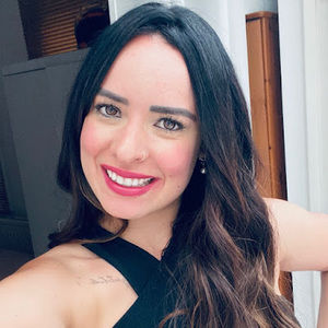 Meet your Posher, Aline